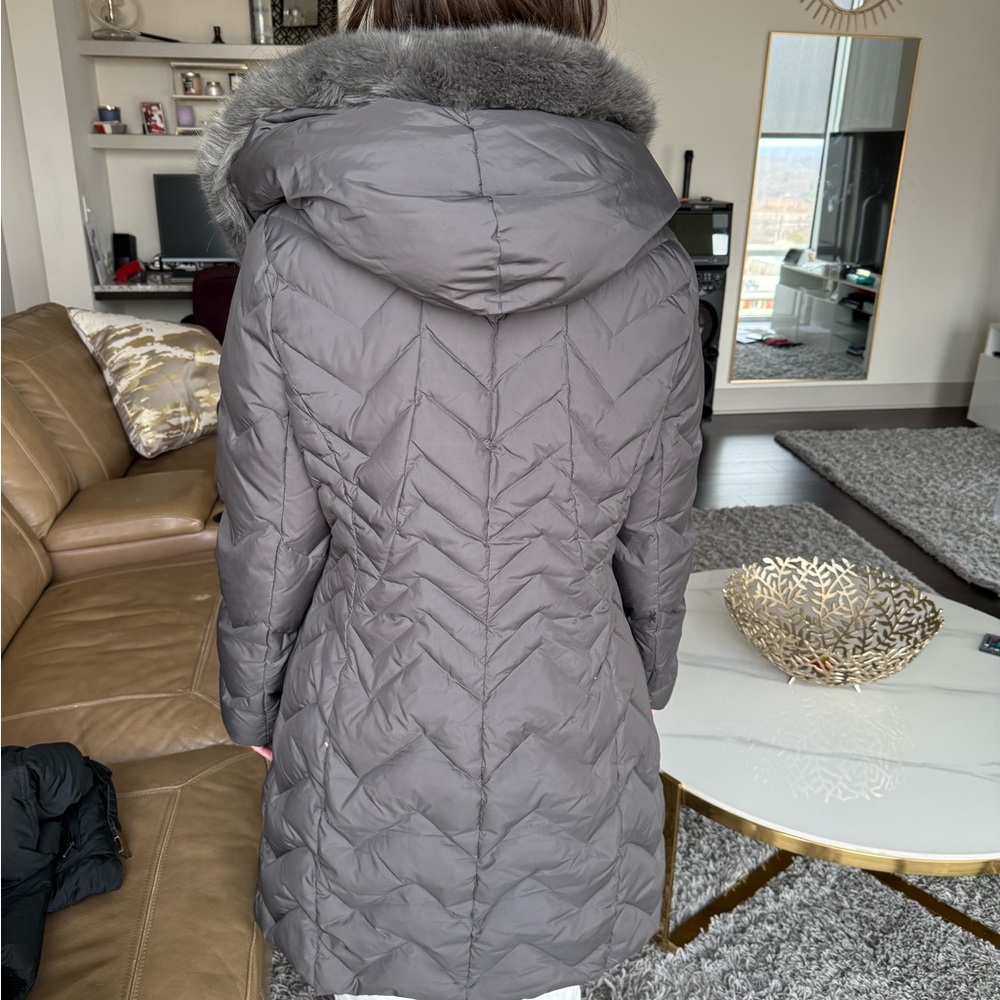 T Tahari Gray Hooded Puffer Coat - Picture 2 of 8